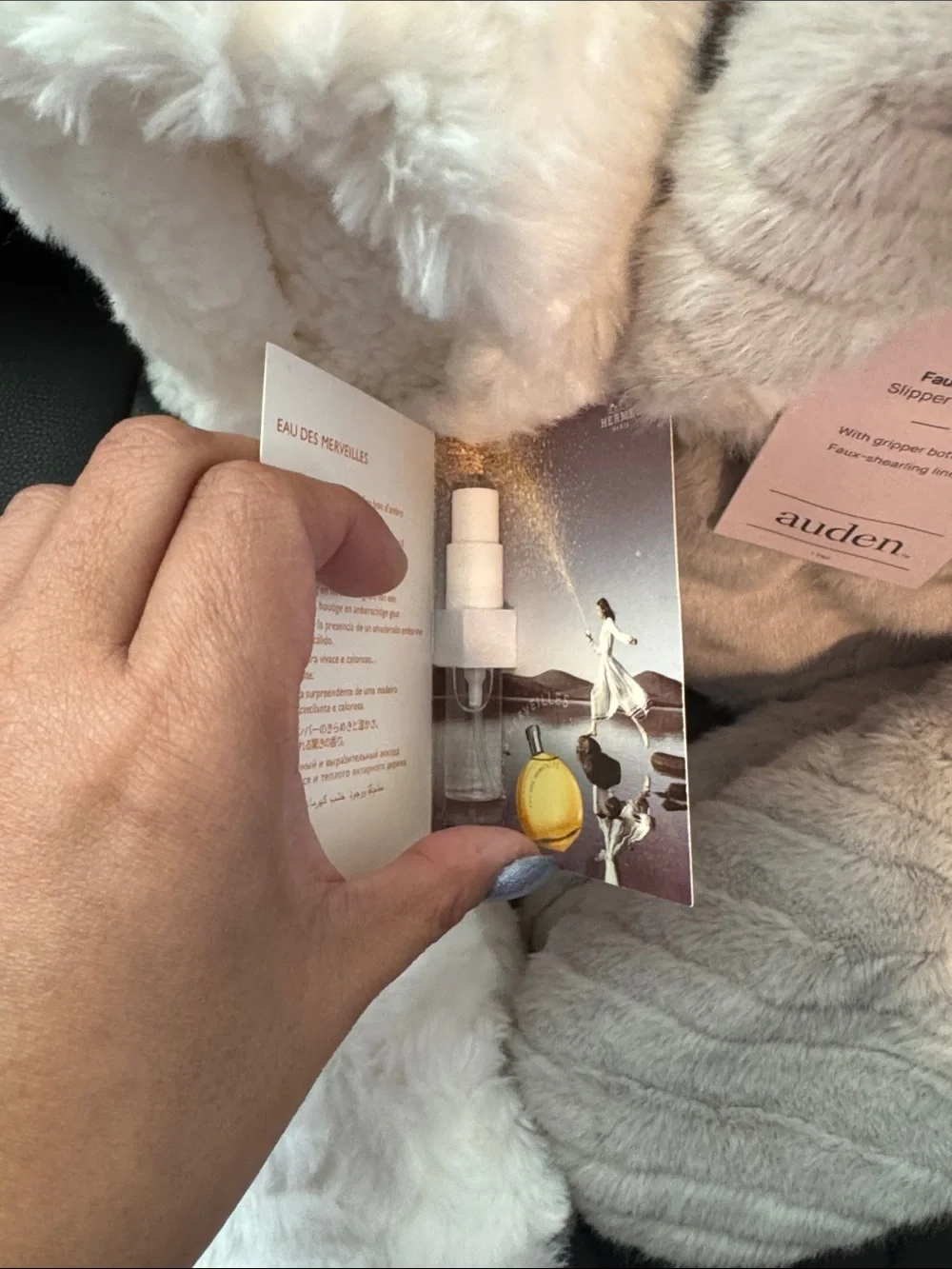 4pairs of auden Faux-Fur Slipper Socks in Ivory & Gray plus perfume card